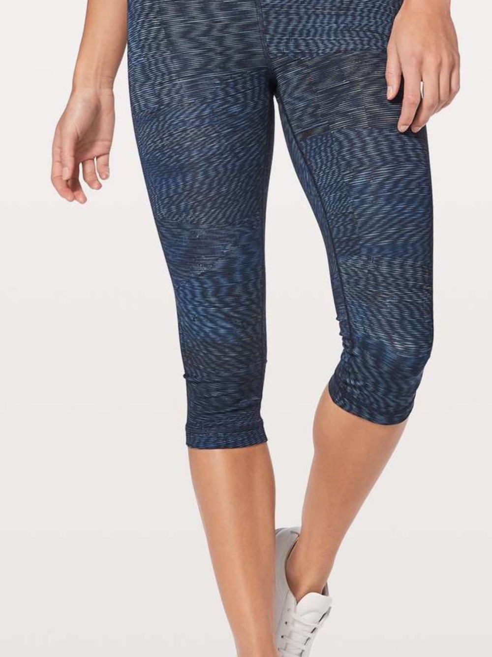 Lululemon Wunder Under Hi-Rise 1/2 Tight *Full-On Luxtreme 17"
Linear Flux Sz 8 - Picture 6 of 6